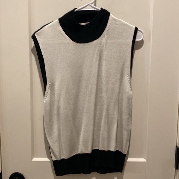 Carlisle Cardigan w/Sleeveless Tank.  Size XL. ‎ Button Up.  Rayon/Cotton Blend - Picture 6 of 8